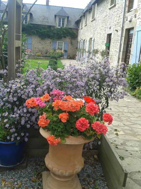 La Jumeliere Laval Nord Bed & Breakfast Changé Екстериор снимка